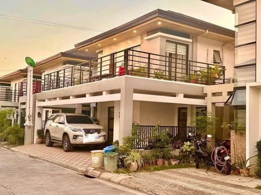 UP FOR RENT - photo 1