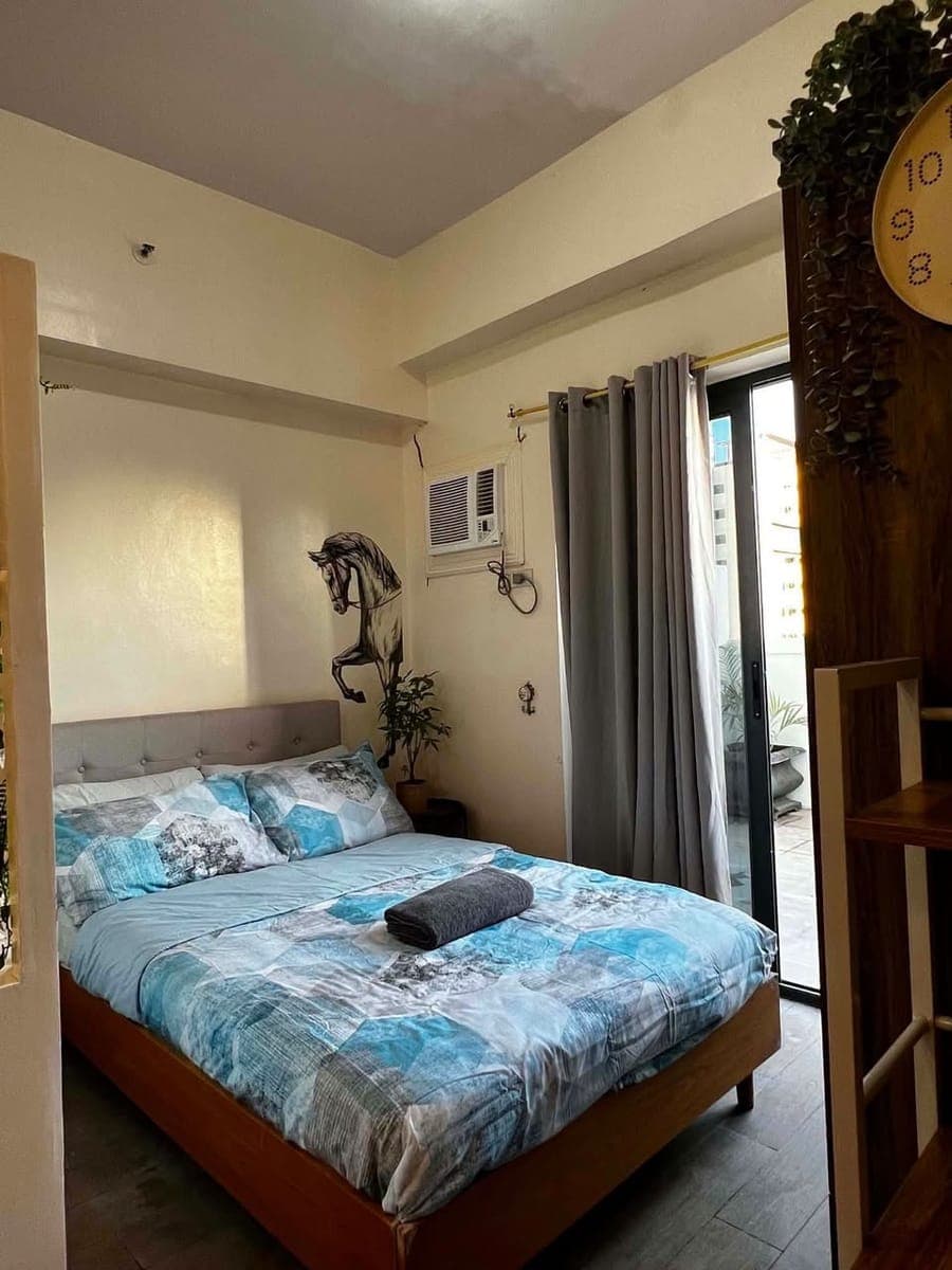 FOR RENT => Studio Unit with Balcony at Grand Residences !!! - photo 4