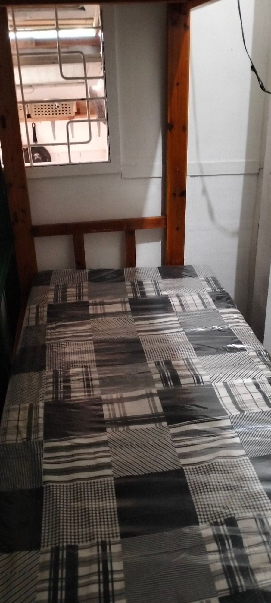 male bedspace available  ,no Depo. 2 month LNG bbyaran  move in n..3k upper bed 3.2k lower..2 LNG sa... - photo 9