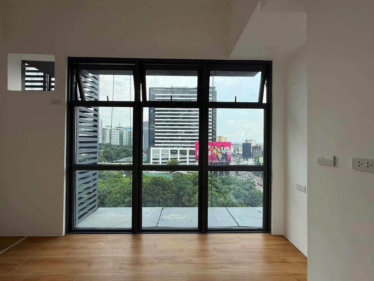 🏡 FOR RENT | Bare Studio Unit - photo 5