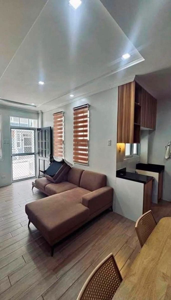 🏡 FOR RENT | SINGLE ATTACHED HOUSE - photo 2