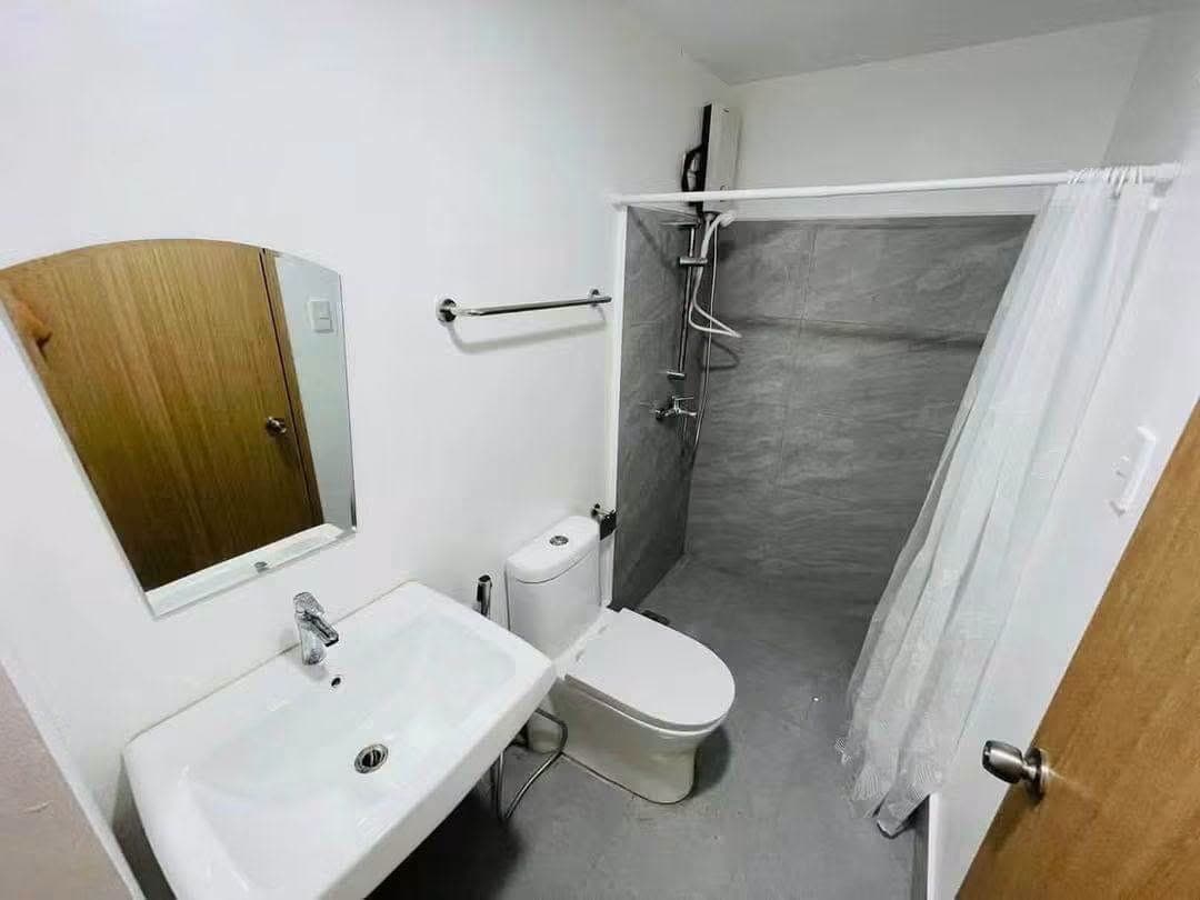 🌸FOR RENT - Studio Unit with Balcony - photo 3