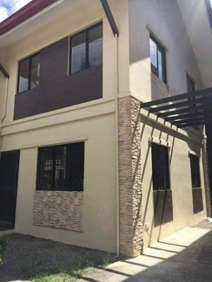 🏡 FOR RENT | SEMI-FURNISHED DUPLEX HOUSE - photo 1