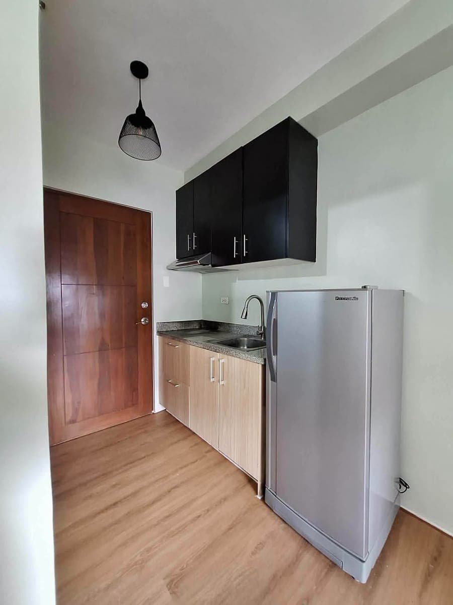 🚩 DL FOR RENT SEMI - FURNISHED Studio Unit in MIVESA 🚩(B6 5th floor ) - photo 3