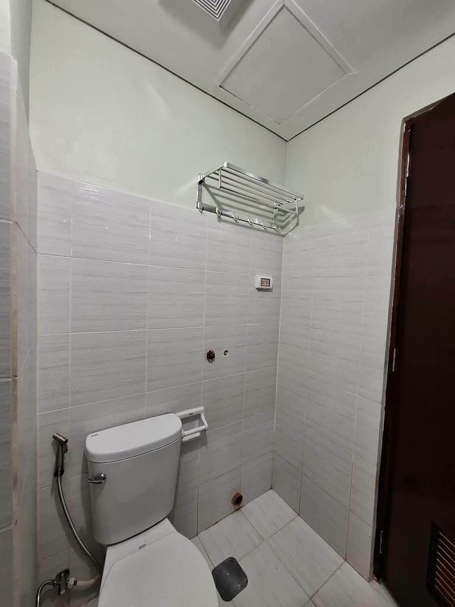 🚩 DL FOR RENT SEMI - FURNISHED Studio Unit in MIVESA 🚩(B6 5th floor ) - photo 5