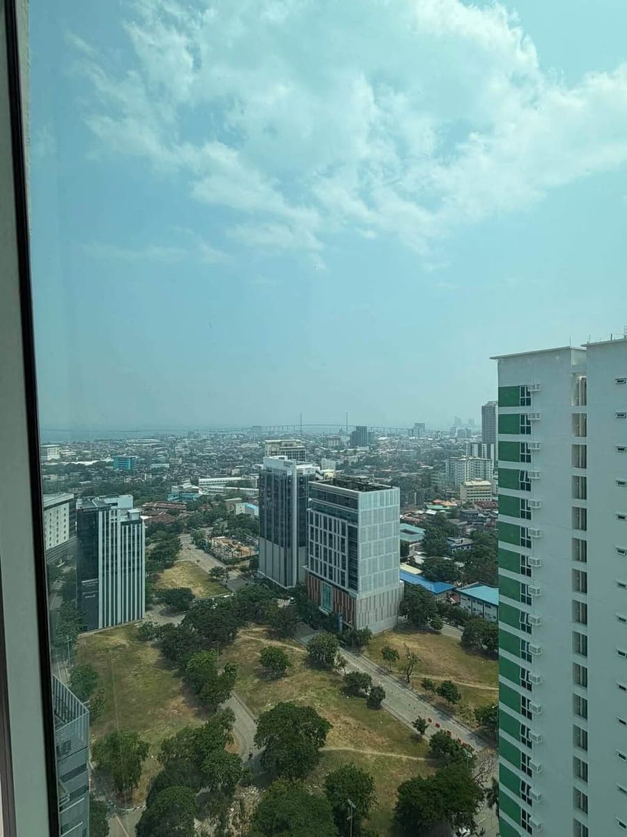 FOR RENT: BARE UNIT w/ AC at Solinea Tower 4 - photo 1