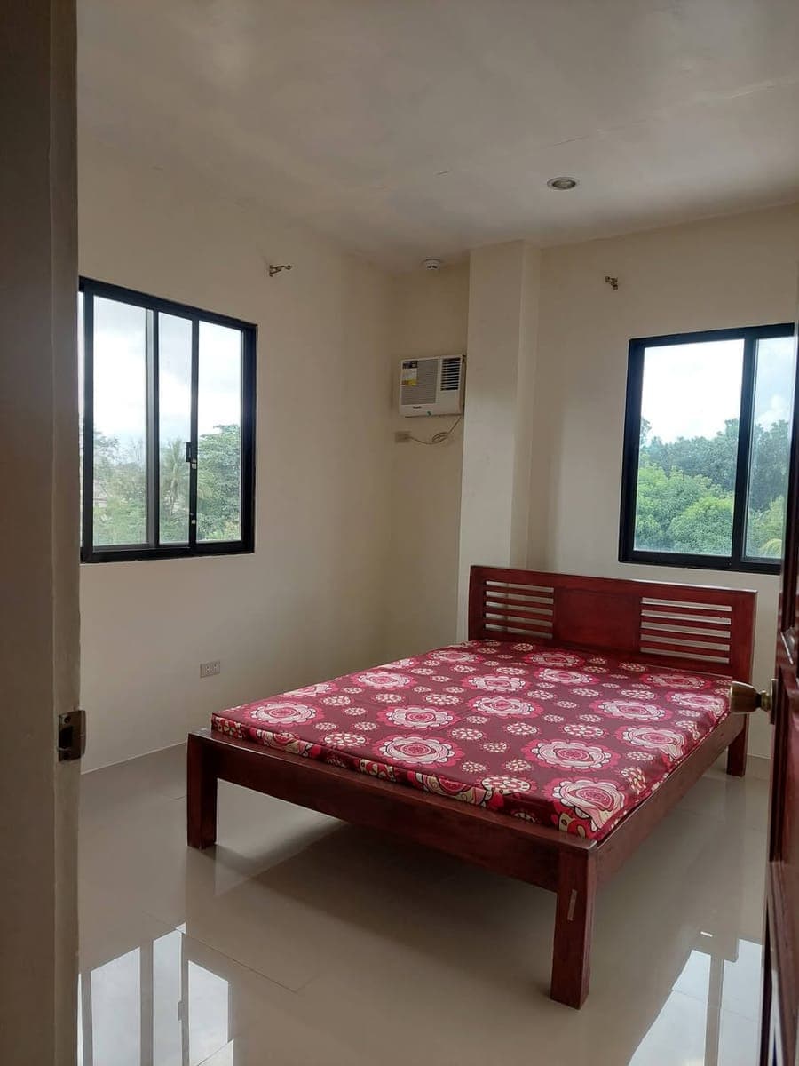 FOR RENT : House and Lot in Talamban.. - photo 3