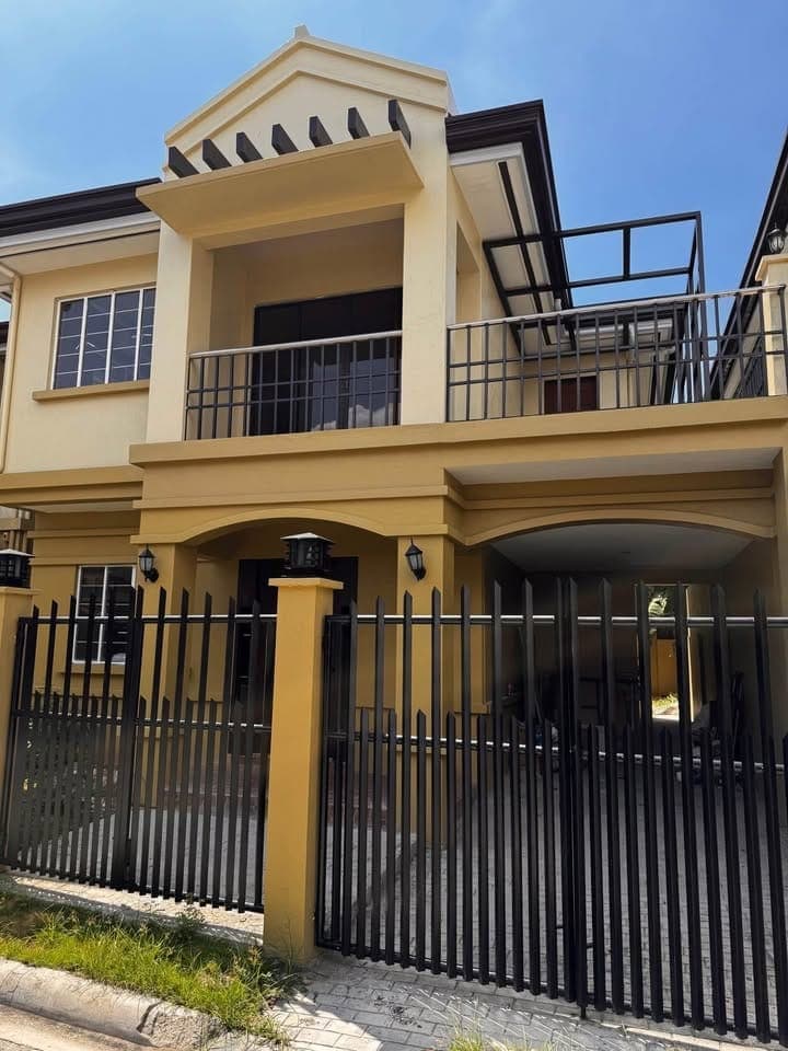Modern House for RENT in Bayswater Subdivision, Agus, Lapu-Lapu City - photo 1