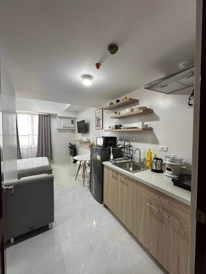 Fully furnished Studio for RENT in Casa Mira Mandaue, Mandaue City - photo 3