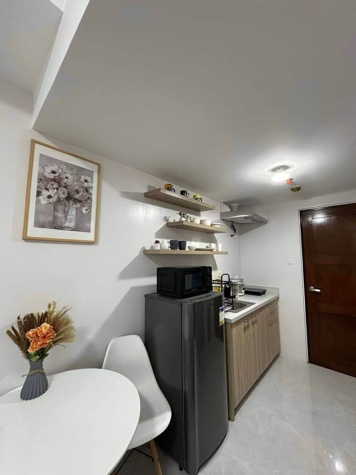 Fully furnished Studio for RENT in Casa Mira Mandaue, Mandaue City - photo 4