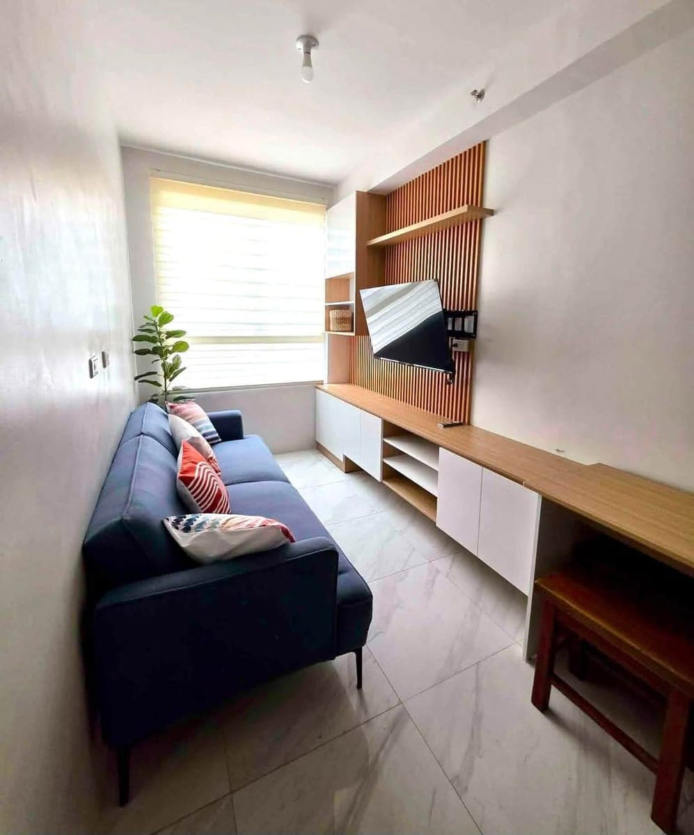 ✨FURNISHED 1-BEDROOM CONDO UNIT WITH PARKING FOR RENT IN CASA MIRA TOWERS GUADALUPE, CEBU CITY - photo 1