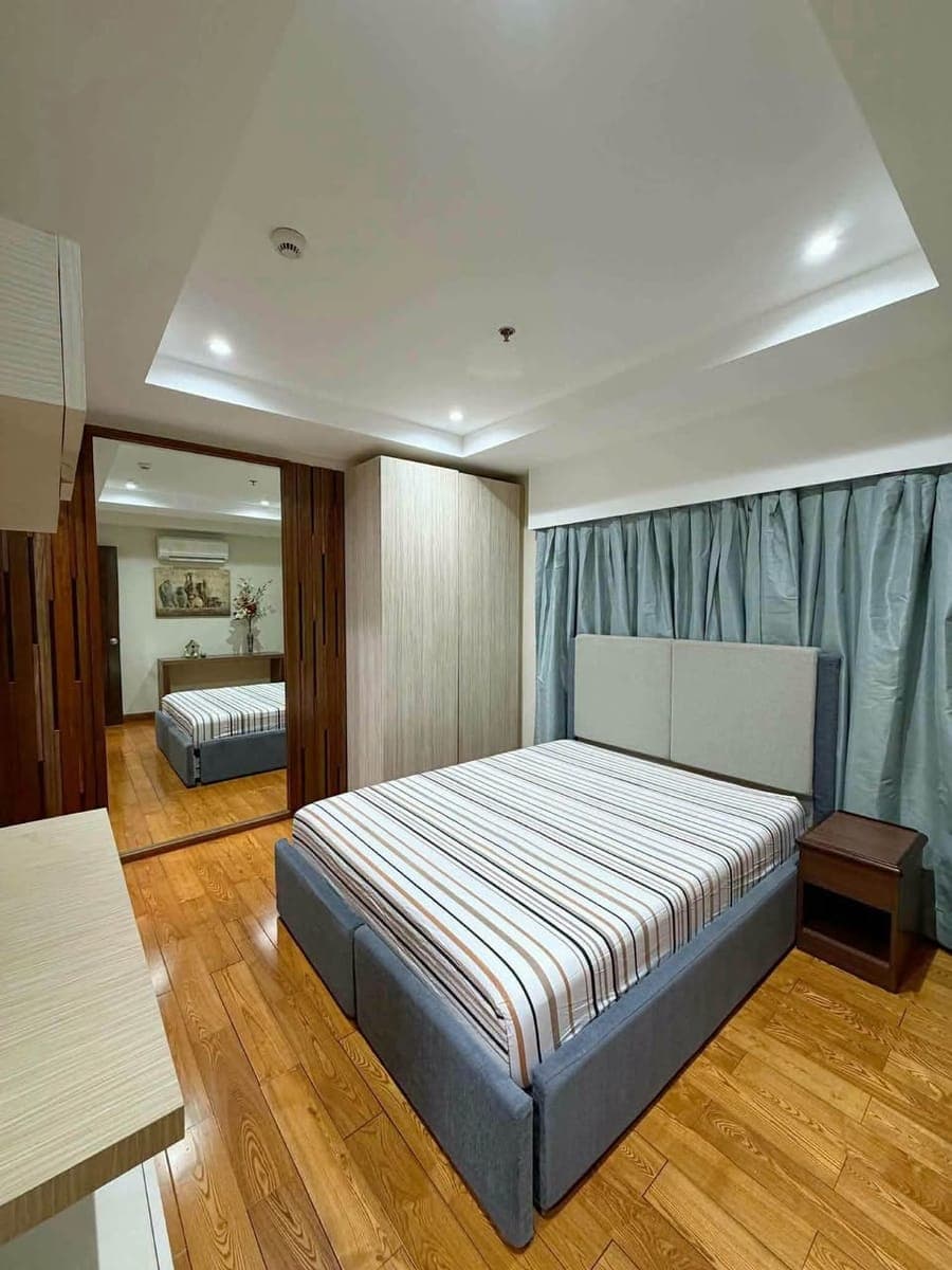 ✨FULLY FURNISHED 2-BEDROOM CONDO UNIT WITH PARKING FOR RENT IN PADGETT PLACE, LAHUG CEBU CITY - photo 5