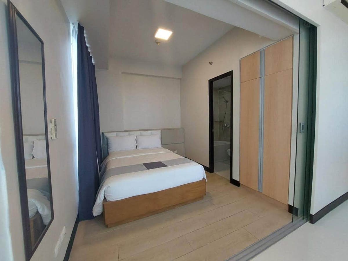 🏙️ FOR RENT | 1-BEDROOM - photo 2