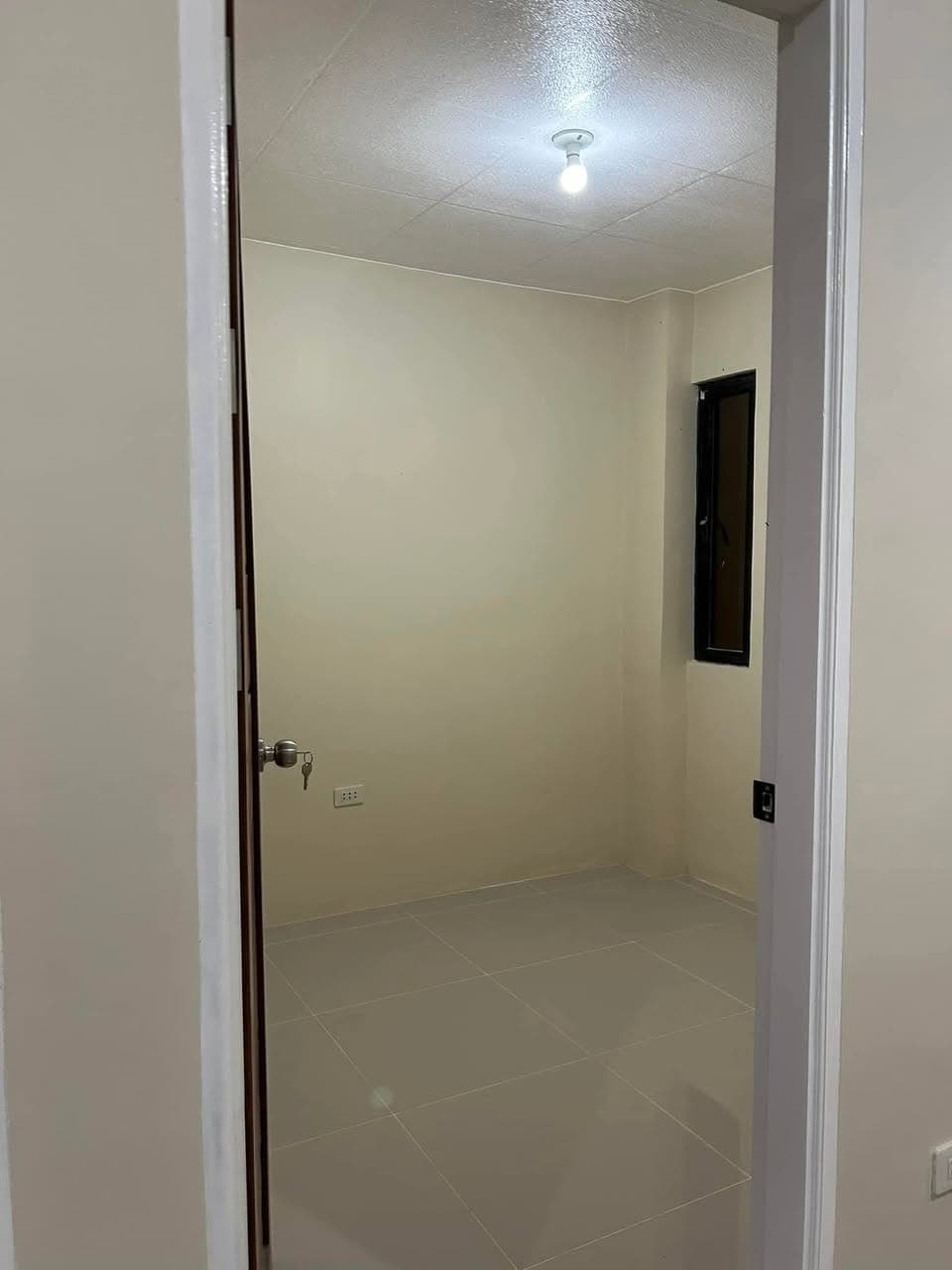 4kSMnorth.P4000 QCApartmentFor.Rent - photo 1