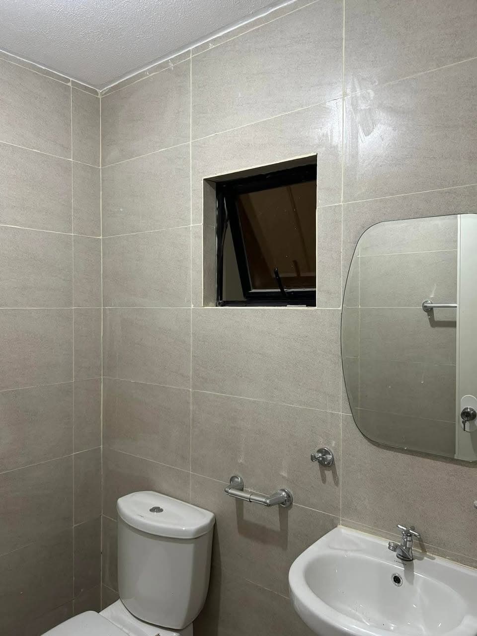 4kSMnorth.P4000 QCApartmentFor.Rent - photo 2