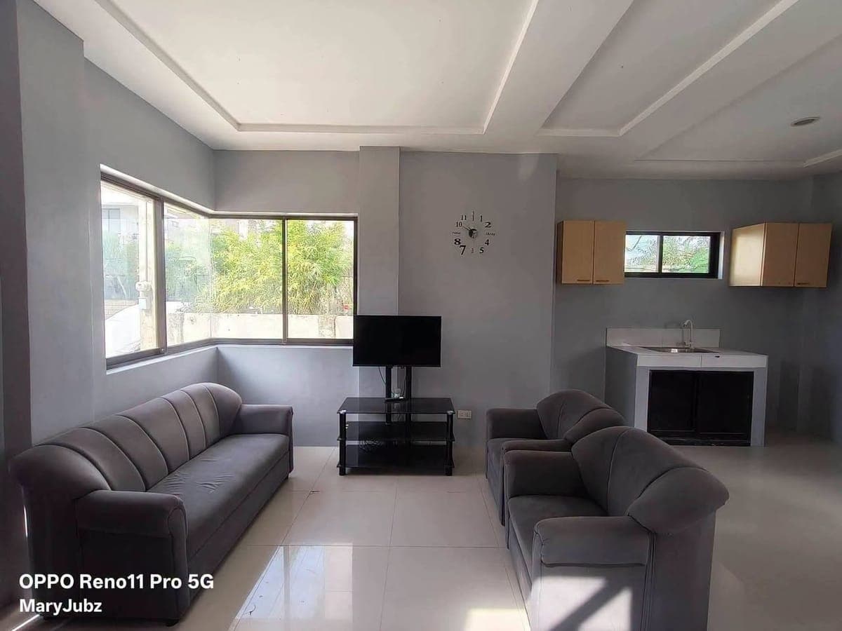 LOOKING FOR A SPACIOUS FAMILY HOME IN DANAO CITY? - photo 3