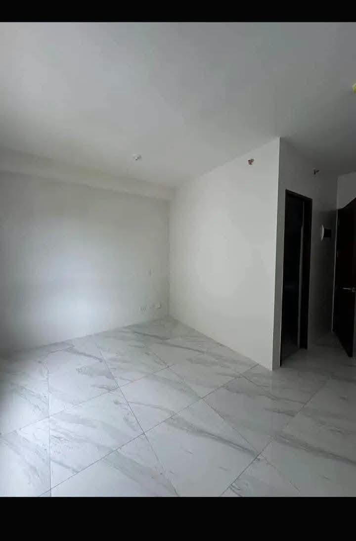 Studio for rent - photo 1