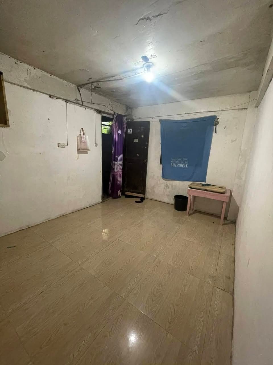 Room for rent good for 2 to 3 person. Common Cr at sink. Qc Erodriguez ave. Bawal sa maselan. Pm lan... - photo 3