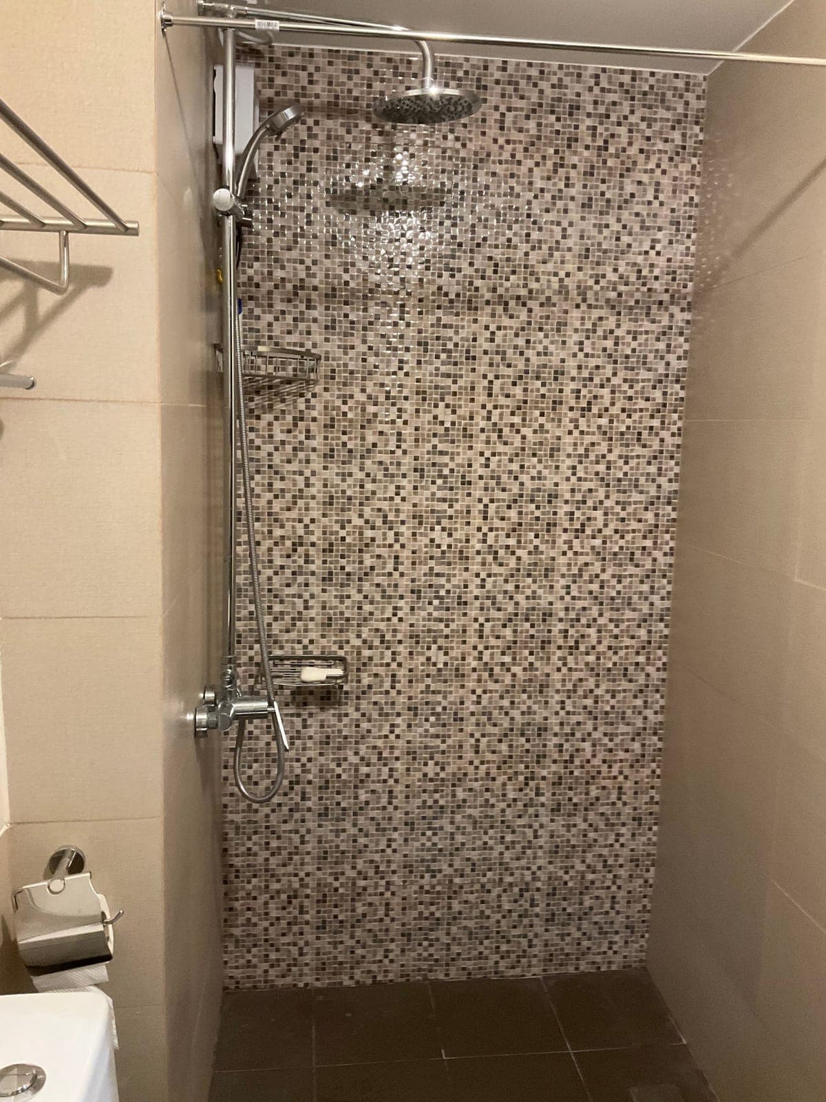 Studio at Aurora Escalades Tower is available for long-term lease - photo 13