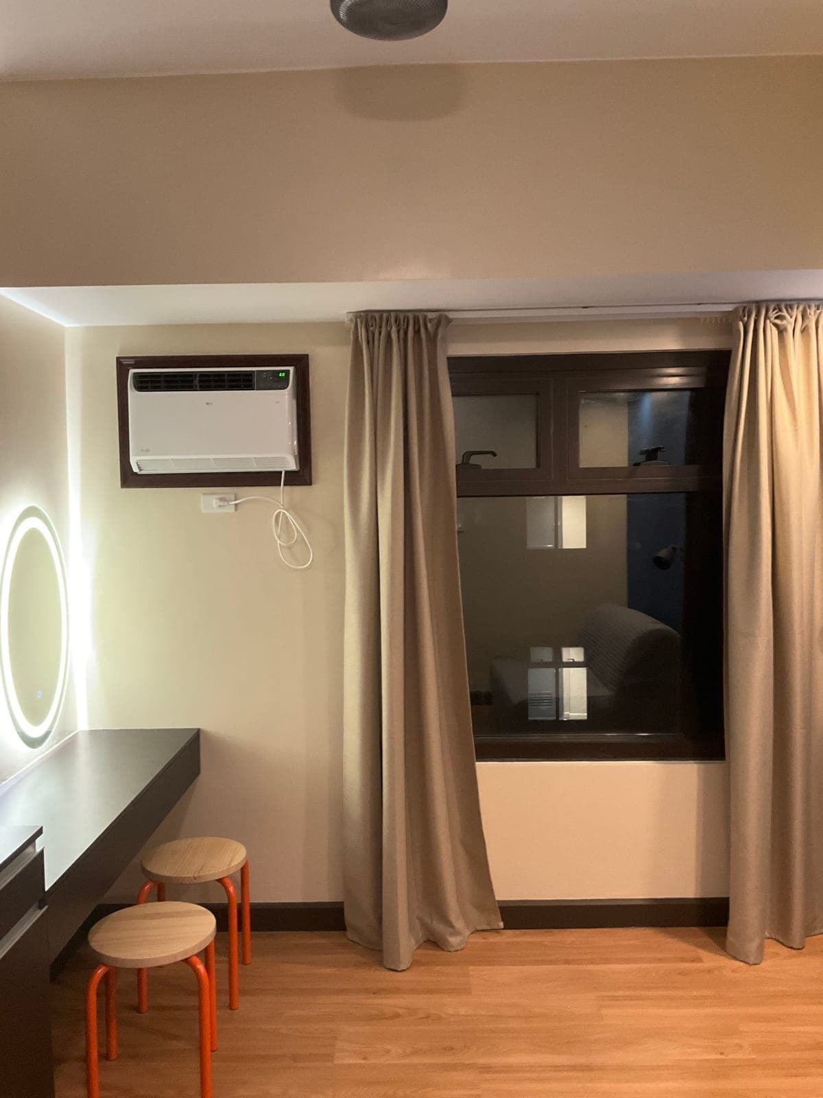 Studio at Aurora Escalades Tower is available for long-term lease - photo 28