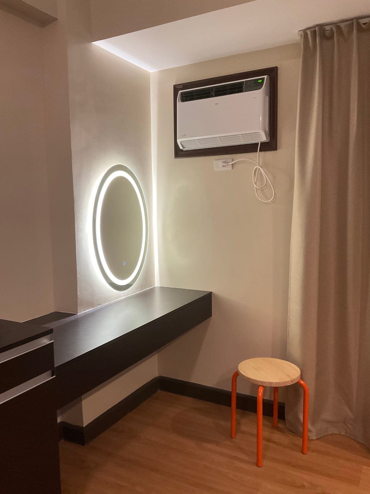 Studio at Aurora Escalades Tower is available for long-term lease - photo 6