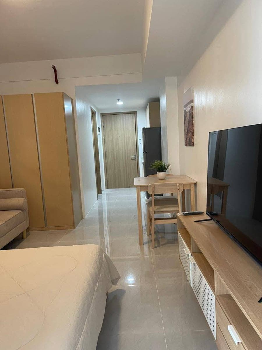 👉For Rent Brandnew Studio Unit in Cityclou with balcony - photo 2