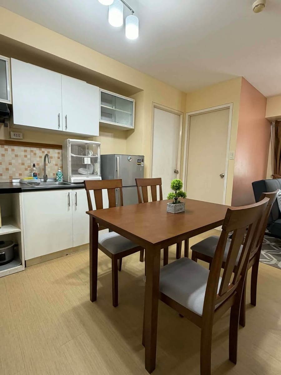 FOR RENT Fully Furnished 1 Bedroom Unit Avida Tower 2 - photo 2