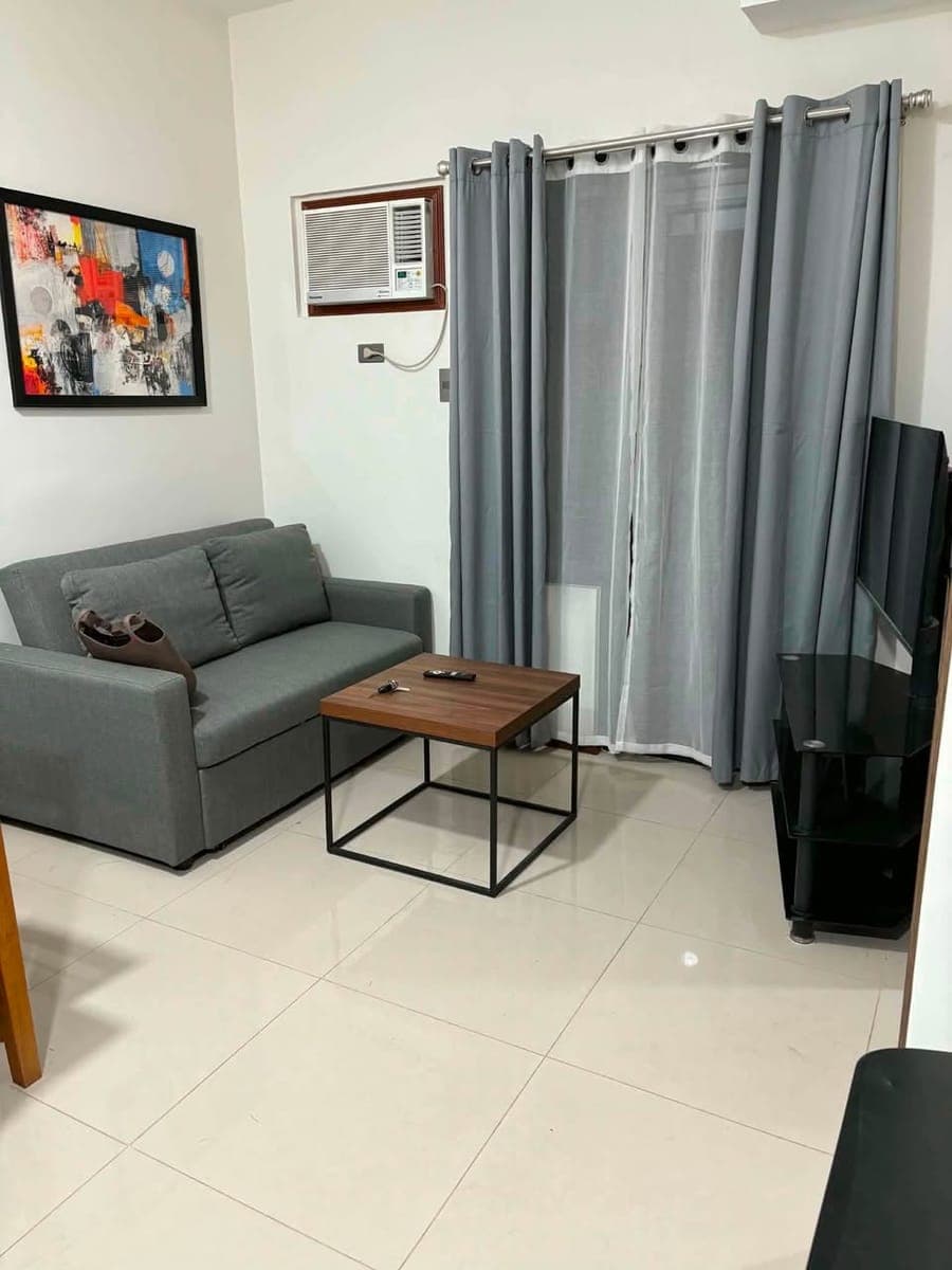 FOR RENT: Fully Furnished 1 Bedroom with Balcony at Galleria Residences - photo 2