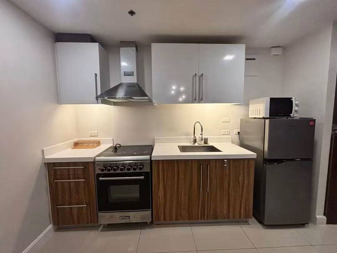 🏙️ 1-BEDROOM CONDO FOR RENT – THE ALCOVES 🏙️ - photo 5