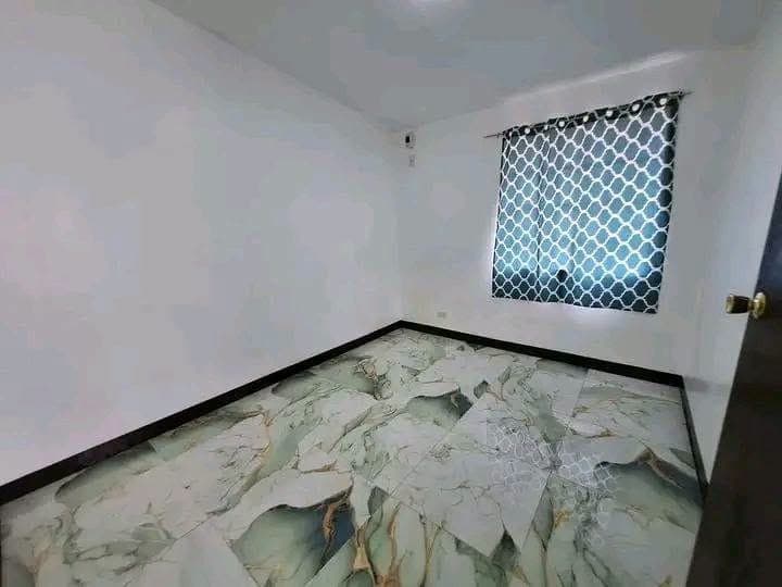 UNFURNISHED UNIT - photo 4