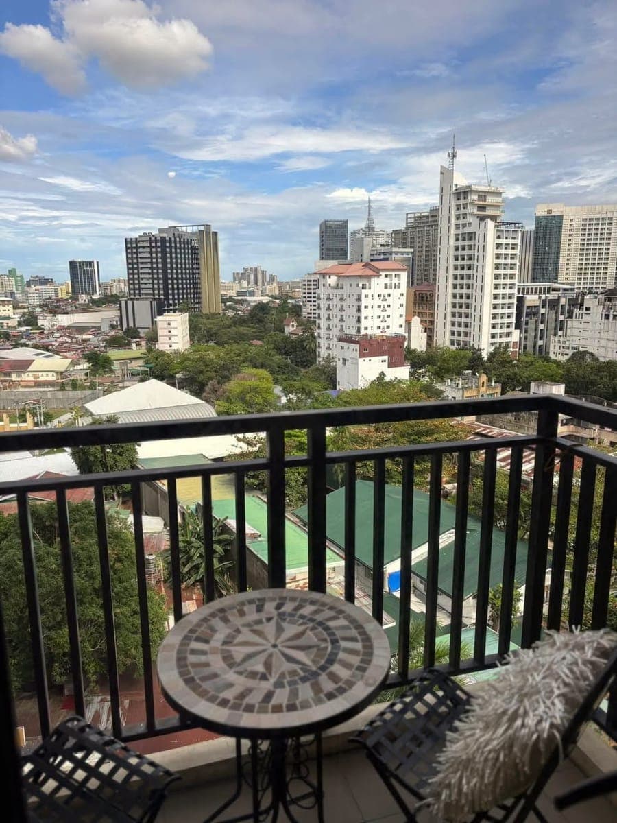 🏙️ FOR RENT — 1BR Condo at Azalea Place Cebu - photo 2