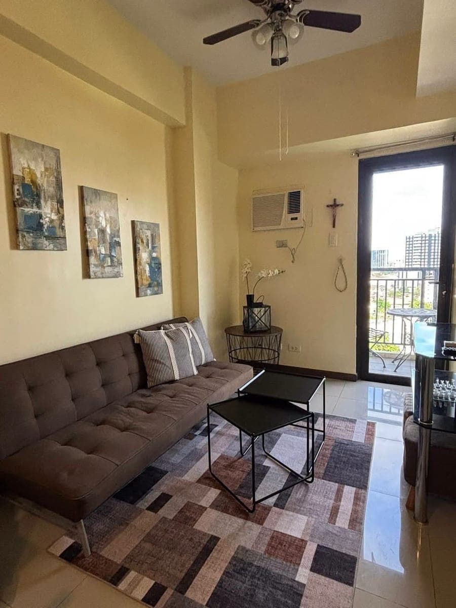 🏙️ FOR RENT — 1BR Condo at Azalea Place Cebu - photo 4