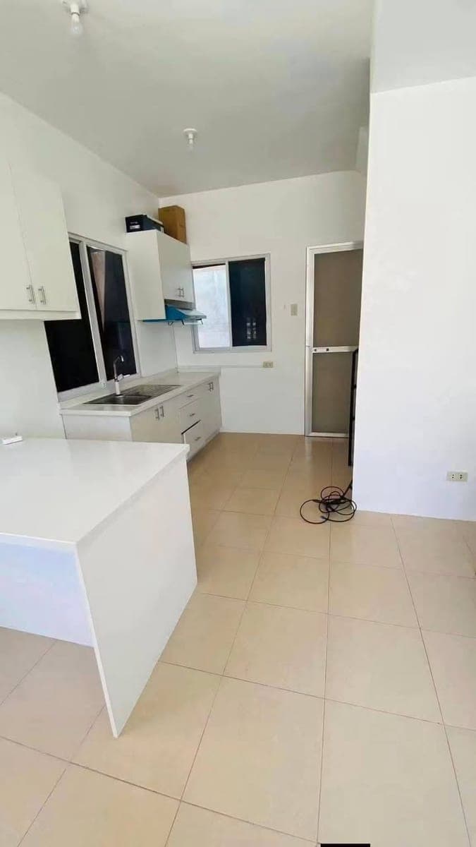 🏡 HOUSE FOR RENT | MALIBU RESIDENCES, TALISAY CITY 🏡 - photo 3