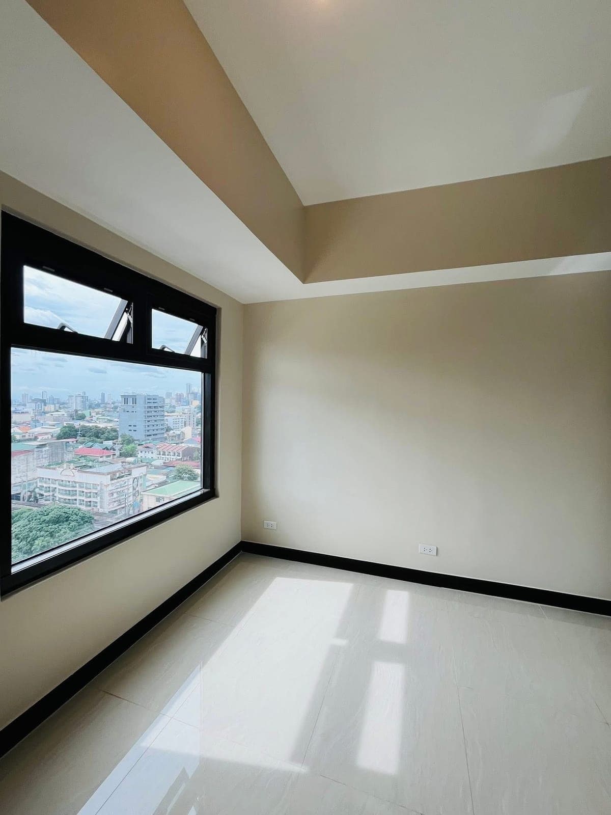 ‼️ RUSH: LOOKING FOR TENANTS ‼️ - photo 5