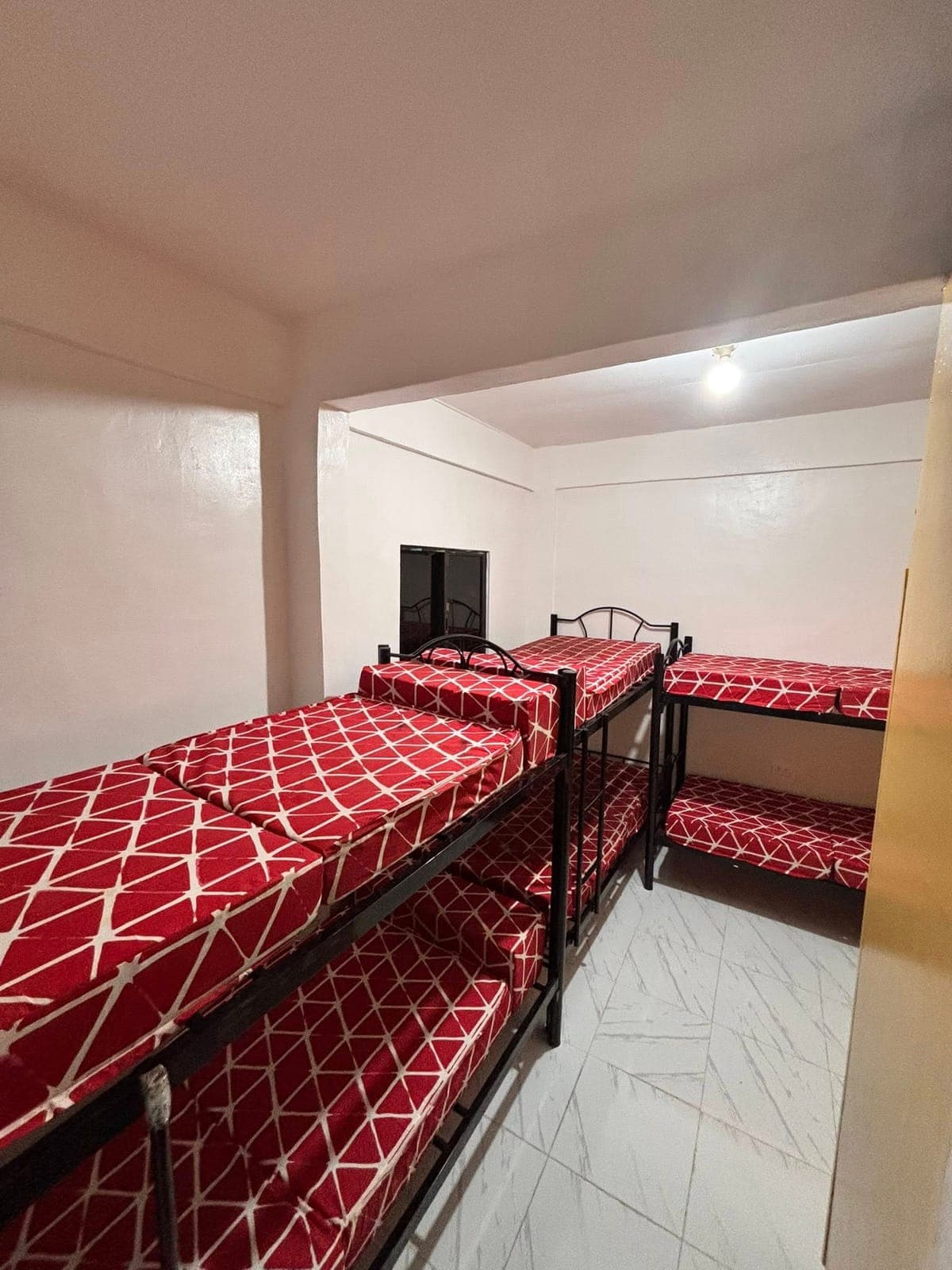 Available Male Bedspacer 🙂 - photo 5