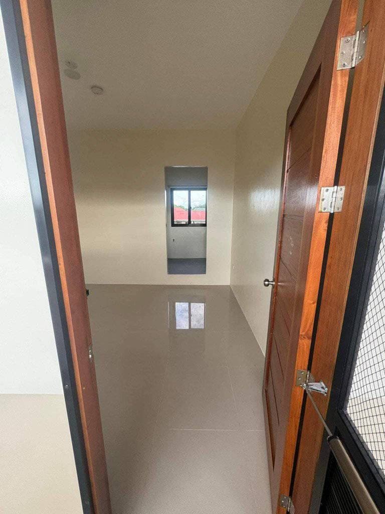 05k🏠 QC Apartment For Rent – Malapit sa SM North / Roosevelt - photo 3