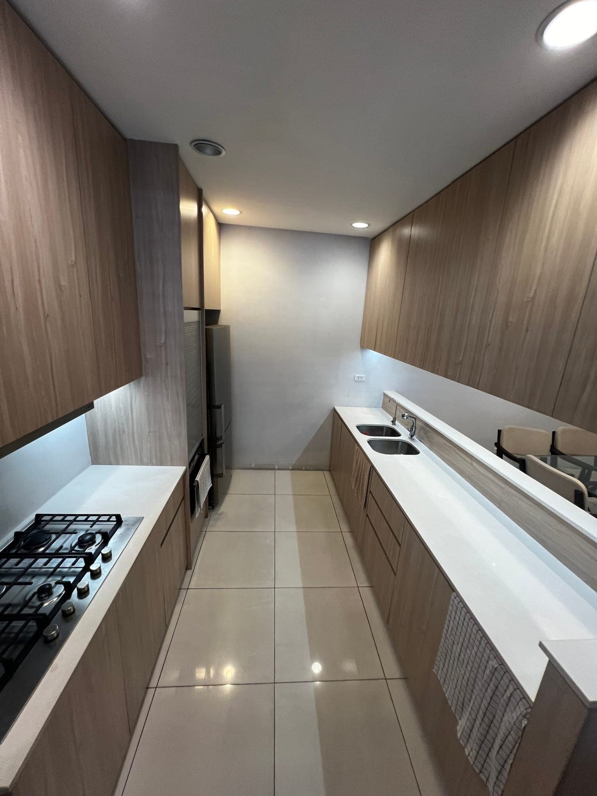 SPACIOUS SEMI FURNISHED TOWNHOUSE FOR RENT - photo 23