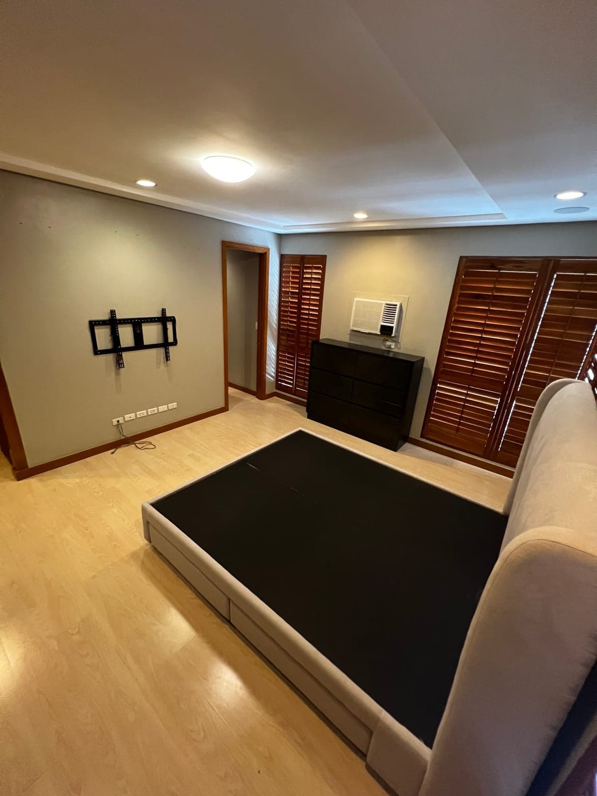 SPACIOUS SEMI FURNISHED TOWNHOUSE FOR RENT - photo 9