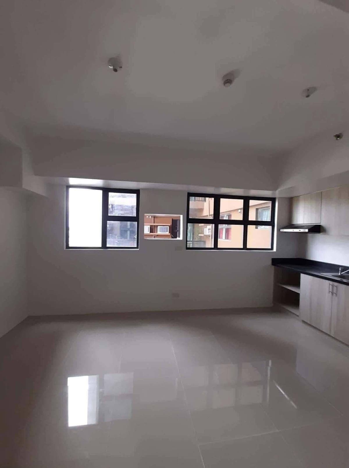 FOR RENT; Pet friendly - photo 3