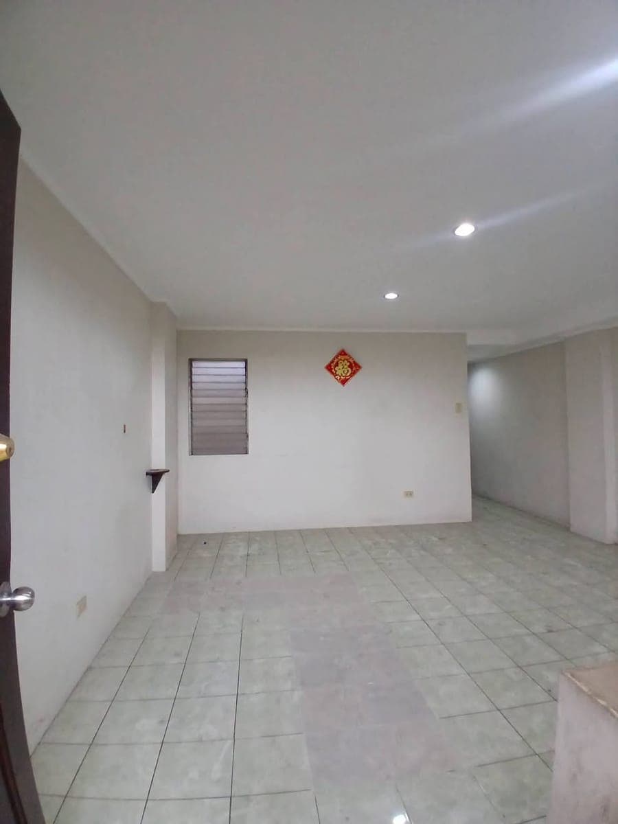 3 Bedrooms Apartment For Rent Bacolod City - photo 1