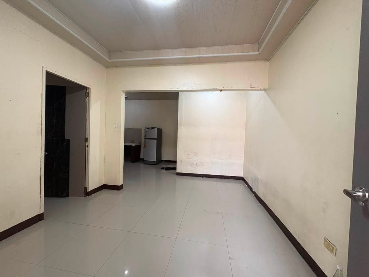 HOUSE FOR RENT – PROVIDENCE NEGROS SUBD. - photo 1