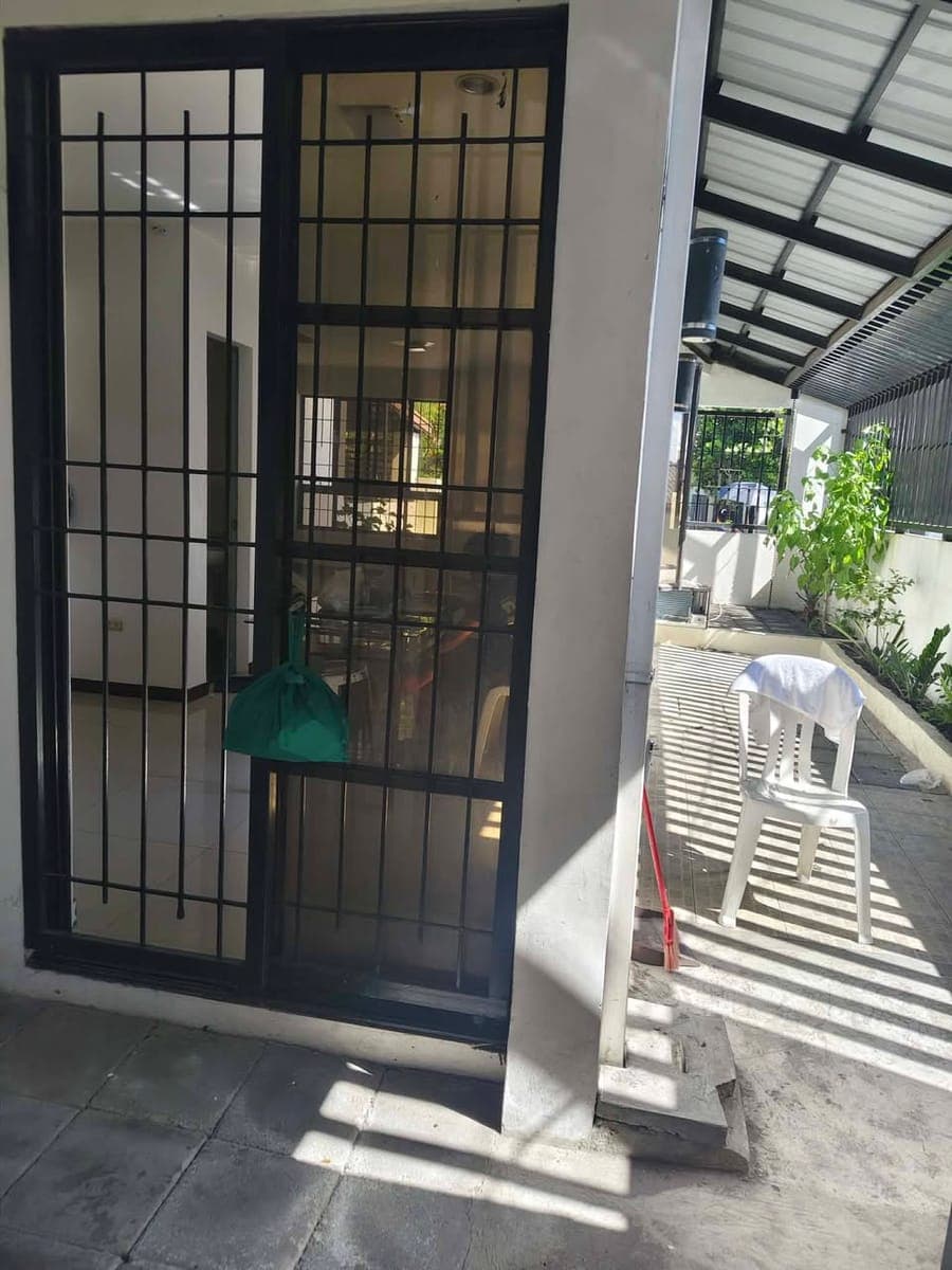 🏡TOWNHOUSE (Corner Lot) FOR RENT - photo 5