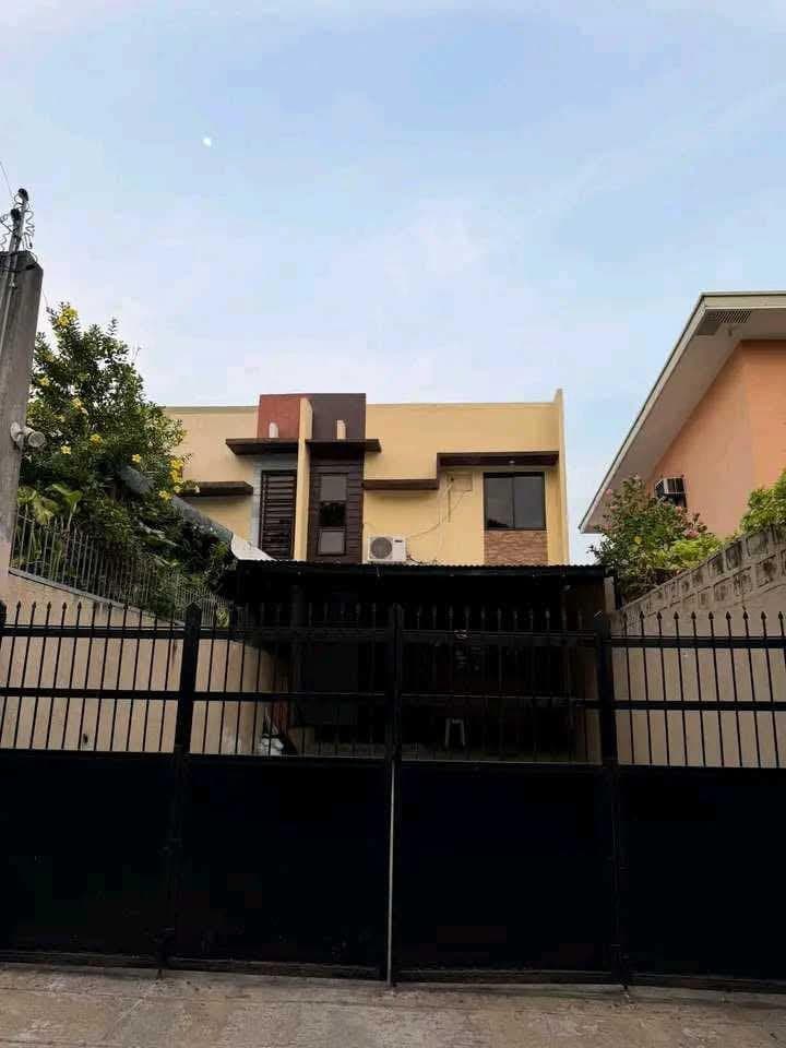 Townhouse for RENT - photo 1