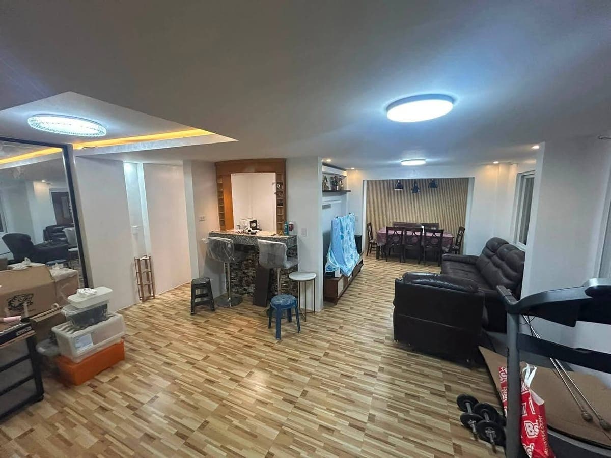 HOUSE 4 RENT SEMIFURNISHED W/ GARAGE (provision for 2 Cars) - photo 1