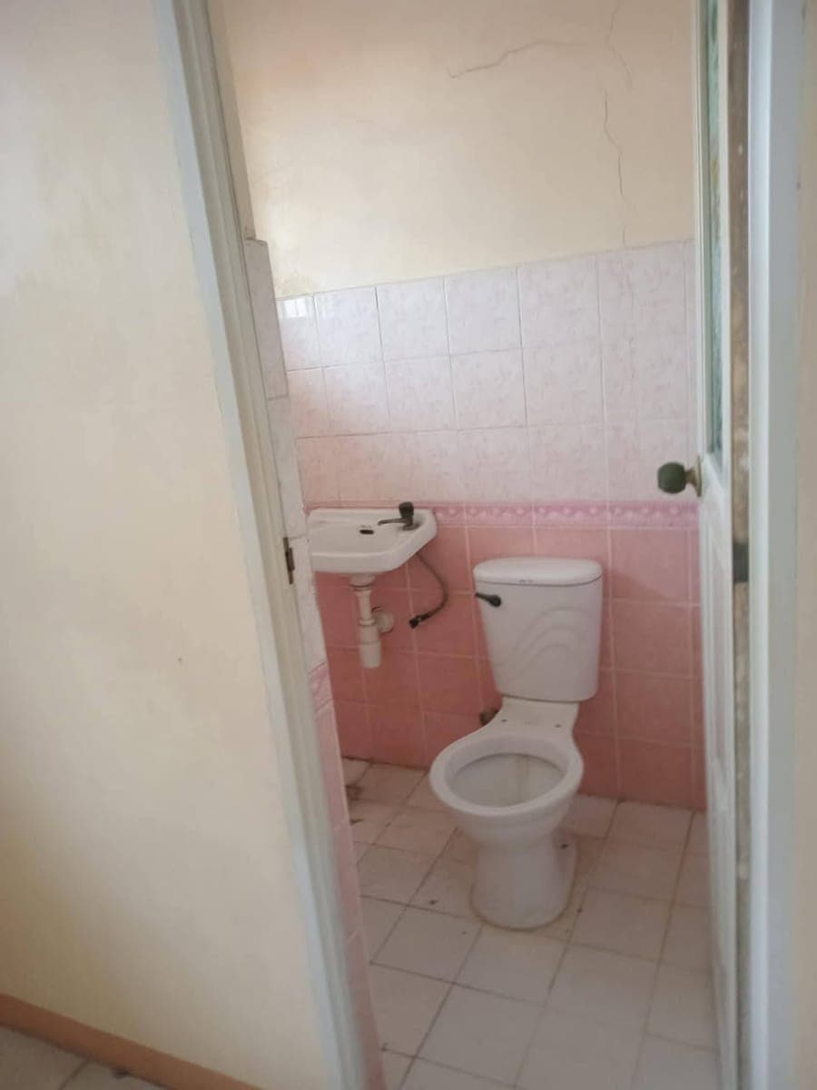 FOR RENT 2 ROOM AND 2 TB, MOTOR PARKING, FLOOD FREE. VERAVILLE DONA MANUELA PAMPLONA 3 LAS PINAS CIT... - photo 3