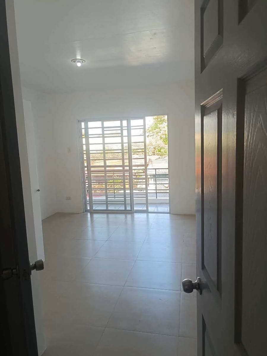 📢 𝗛𝗢𝗨𝗦𝗘 𝗙𝗢𝗥 𝗥𝗘𝗡𝗧 (𝗧𝗼𝘄𝗻𝗵𝗼𝘂𝘀𝗲) (𝗮𝘁𝗹𝗲𝗮𝘀𝘁 𝗼𝗻𝗲 𝘆𝗲𝗮𝗿 lease) - Ready for Occupancy!! - photo 4