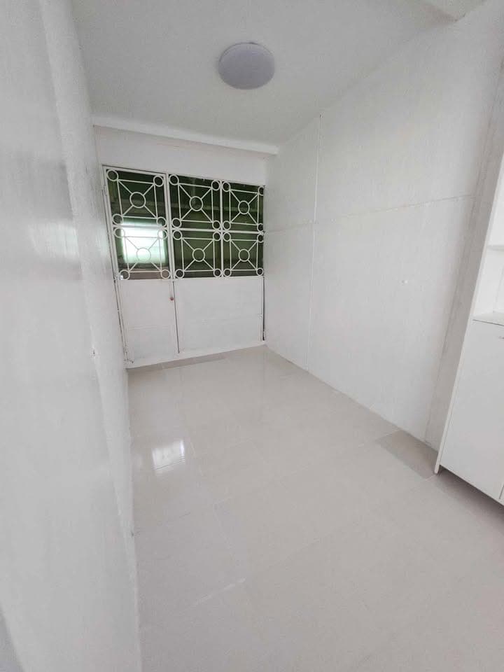 CORNER HOUSE FOR RENT! - photo 3