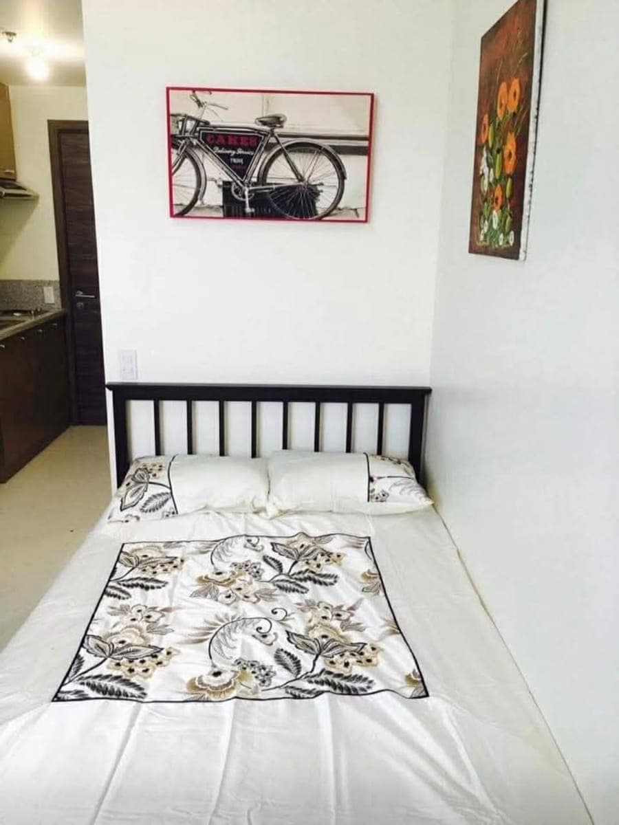 Torre Sur Las Piñas Studio For Rent - photo 1