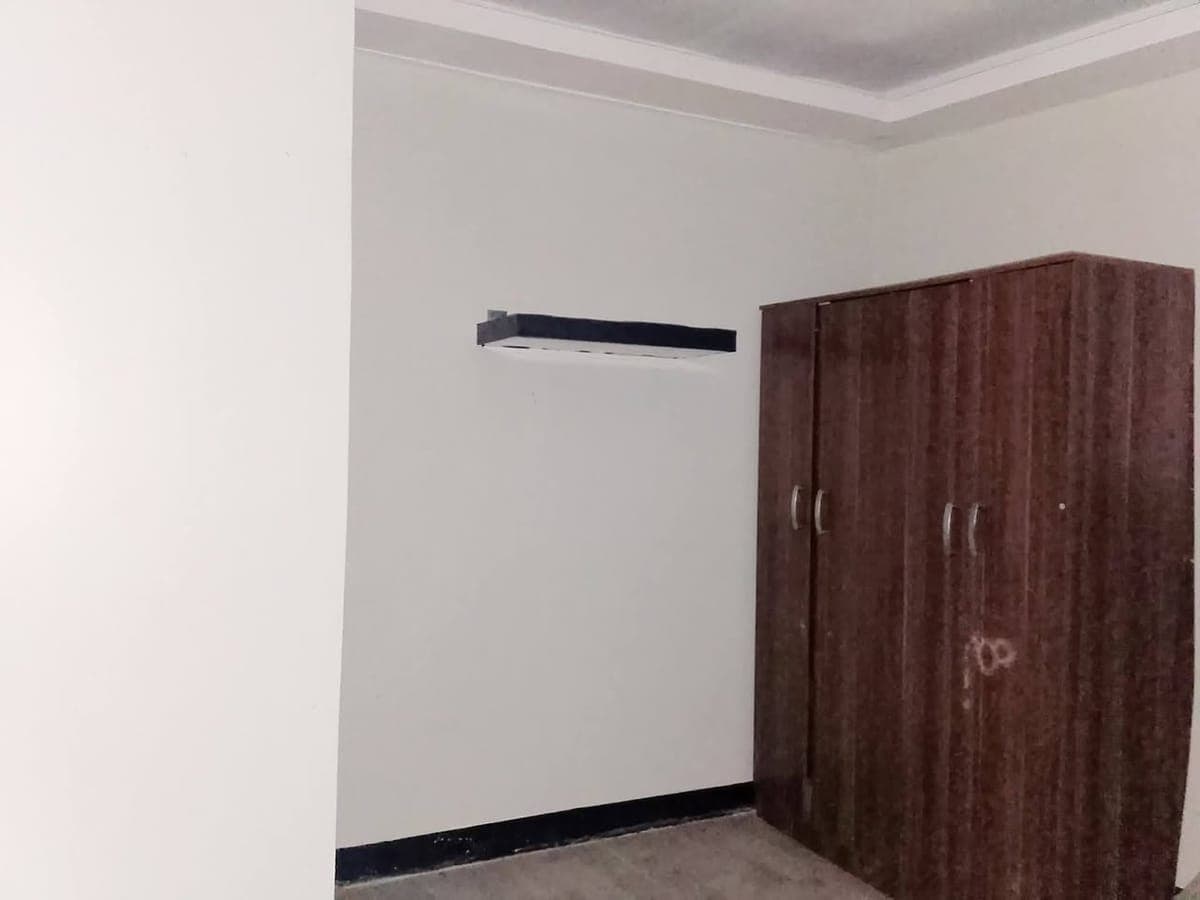 ROOM FOR RENT - photo 4