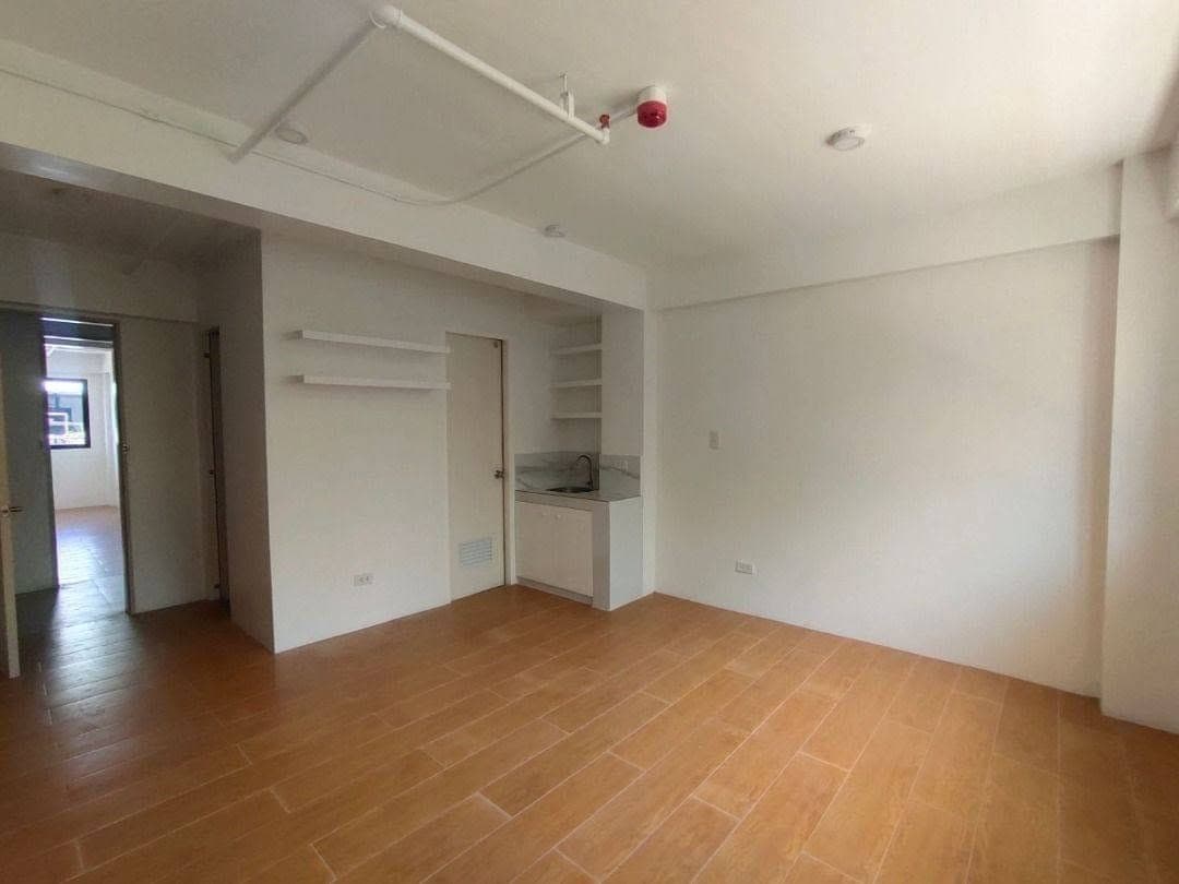 Apartment Unit for Lease Vera ville Homes, Almanza Uno, Las Piñas (Beside SM South Mall) - photo 5